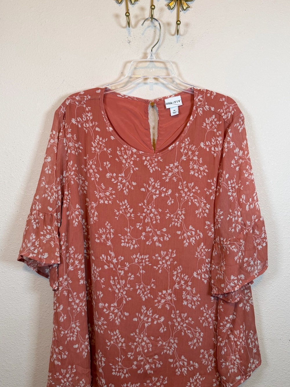 Ava & Viv Dusty Rose Floral Blouse - Women's Short Sleeve